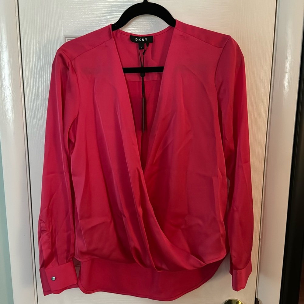 Pink DKNY top size XS.